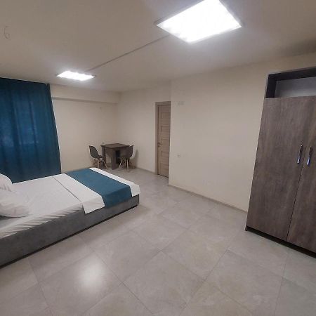 The Best Hotel-Hostel Jerevan Buitenkant foto
