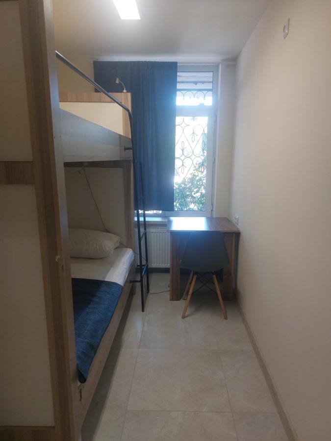The Best Hotel-Hostel Jerevan Buitenkant foto