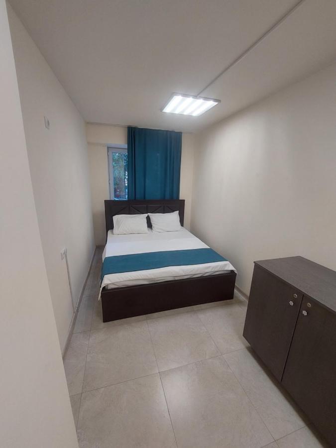 The Best Hotel-Hostel Jerevan Buitenkant foto